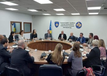 Kryesuesi dhe anëtarët e KQZ-së takohen me Misionin Vëzhgues nga BE-ja