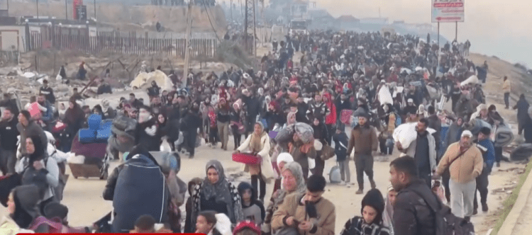 ‘Na duket sikur rilindëm!’ Mijëra banorë të Gazës rikthehen në shtëpi