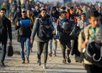 Palestinezët nisin të kthehen në Gaza, për herë të parë në më shumë se një vit