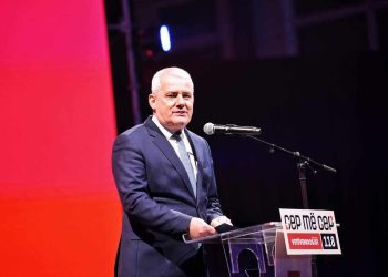 Sveçla i reagon opozitës: Si keni fytyrë që Policinë e Kosovës ta krahasoni me policinë e Millosheviqit, të pafytyrë!