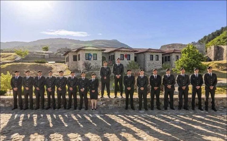 Maqedonci: Gratë dhe vajzat ushtarake janë krenaria e Forcës sonë