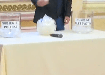 Tërhiqet shorti për renditjen e partive politike në zgjedhjet e 9 shkurtit, Vetëvndosje me numër 118