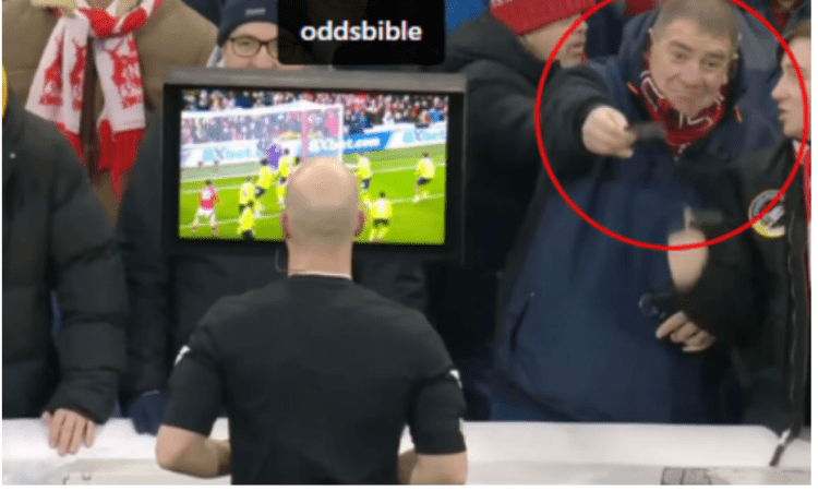 Tifozi i Nottinghamit ‘e josh’ referin me kreditkartelë për të mos e anuluar golin