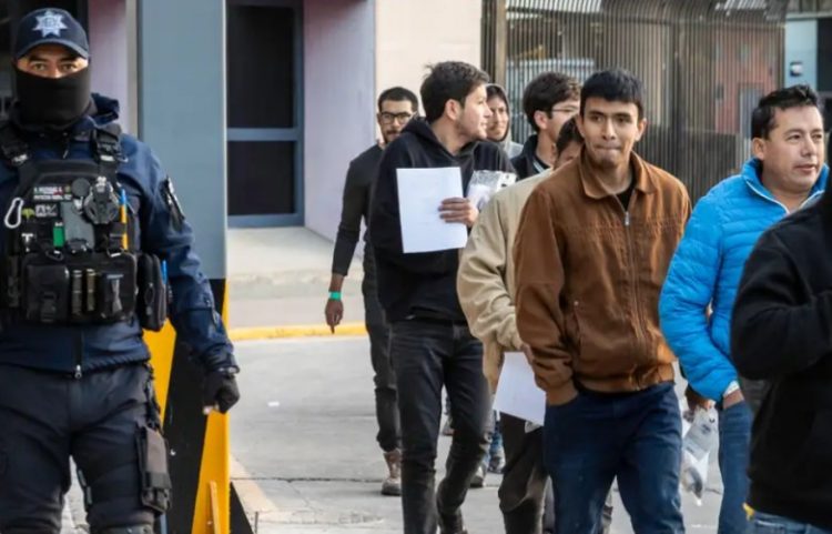 Zëdhënësja e Trumpit: Dëbimi masiv më i madh në histori