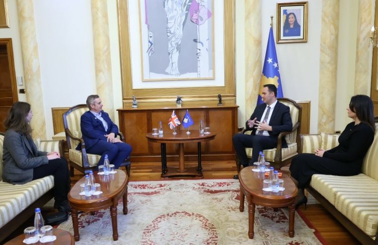 Konjufca priti në takim Ambasadorin e Mbretërisë së Bashkuar, biseduan për çështjen e sigurisë dhe stabilitetit rajonal