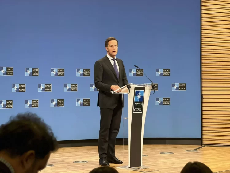 Rutte: NATO e angazhuar për stabilitet në Kosovë dhe rajon