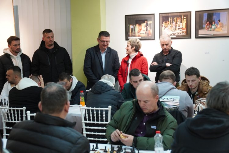 Sinani: Presheva, qendër e mjeshtërve të shahut nga Kosova, Serbia e Maqedonia e Veriut