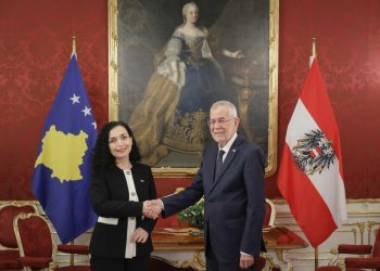 Presidenti i Austrisë uron Osmanin për 17-vjetorit të Pavarësisë, rikujton mbështetjen e vazhdueshme për Kosovën