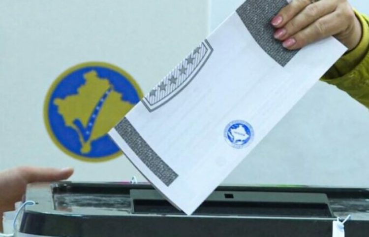 Mediat e huaja raportojnë për zgjedhjet në Kosovë