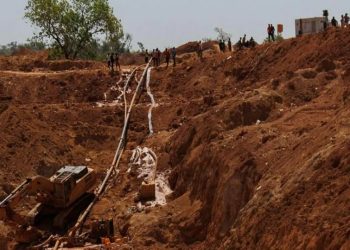 Dhjetëra të v*rarë nga shembja e minierës së arit në Mali