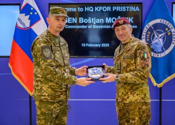 Komandanti Barduani e pret në Prishtinë komandantin e Forcave të Sllovenisë, flasin për situatën në rajon