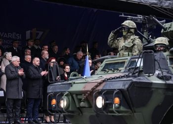 Parakalimi i FSK-së, Maqedonci: Krenari, simbol i triumfit të shtetit tonë të pavarur