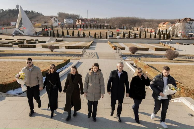 Bekim Jashari e kujton Hamzën në ditëlindjen e tij: Babushi ishte i pathyeshëm deri në frymën e fundit për Kosovën