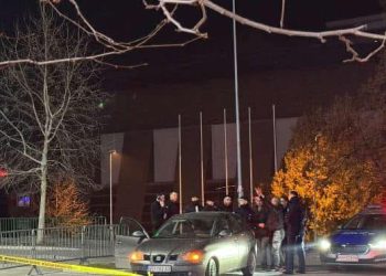 Raportohet se një qytetar i komunitetit serb tentoi të kalonte mbi Urën e Ibrit me veturë