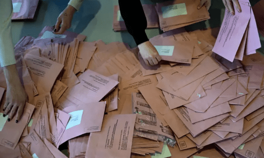 Mbyllen vendvotimet në Gjermani, rezultatet zyrtare priten të hënën!