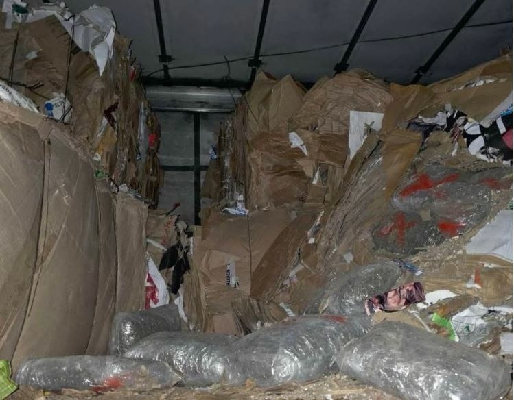 Sekuestrohen mbi 150 kilogramë marihuanë, kamioni nga Kosova ka hyrë në Maqedoni të Veriut