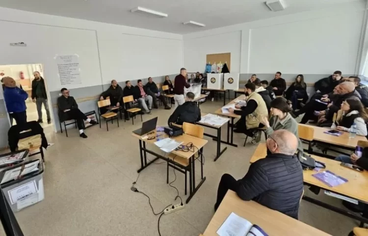 KQZ fillon trajnimin e 15 mijë anëtarëve të Këshillave të Vendvotimit