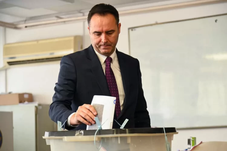Voton Konjufca, u bën thirrje qytetarëve të dalin sa më shumë në zgjedhje