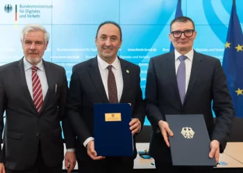 Kosova dhe Gjermania nënshkruajnë marrëveshje për transportin ndërkombëtar rrugor të udhëtarëve dhe të mallrave