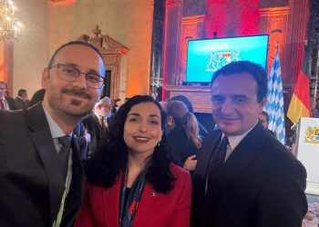 Osmani dhe Kurti me një foto të përbashkët në Mynih të Gjermanisë