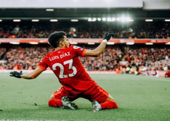 ‘Luis Diaz, lojtar ideal për sulmin e Barcelonës’