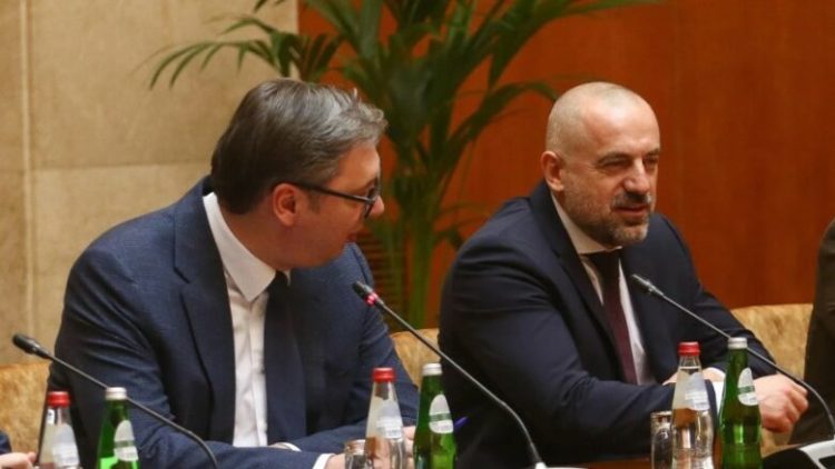 Radoiçiq po zgjeron perandorinë në Serbi – pasurinë po ia transferon gruas, bizneset partnerëve besnik