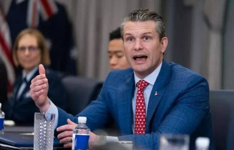 Hegseth: Rikthimi i kufirit të vjetër të Ukrainës, jorealist