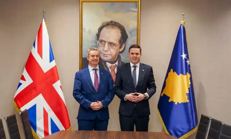 Abdixhiku pret në takim Hargreaves: Rezultatet e zgjedhjeve të jenë mbi bazën e parimeve demokratike