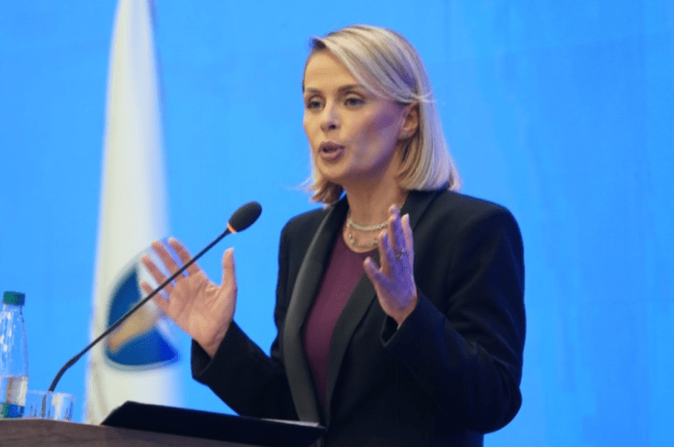 Reagon ish-kryetarja e Kushtetueses: Nuk kam diskutuar me askënd për ndonjë funksion politik