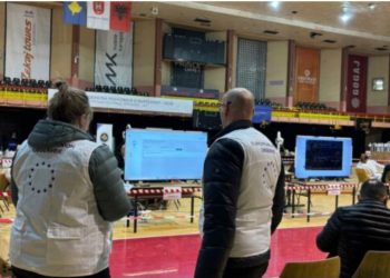Misioni i BE’së po vazhdon ta monitorojë numërimin e votave: Është me rëndësi, vëzhguesit i kemi në mbarë Kosovën
