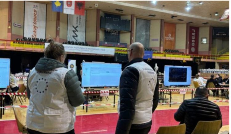 Misioni i BE’së po vazhdon ta monitorojë numërimin e votave: Është me rëndësi, vëzhguesit i kemi në mbarë Kosovën