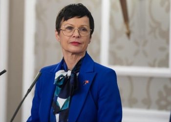 Komisarja e BE-së për zgjerim rikonfirmon mbështetjen për anëtarësimin e Ukrainës në BE