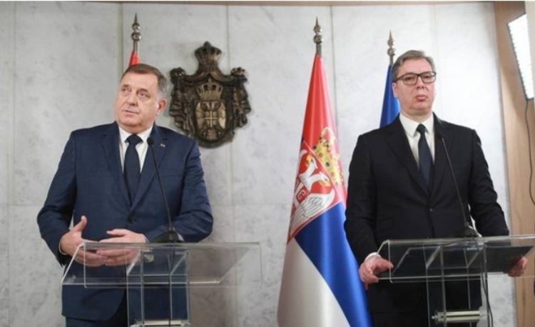 Vuçiq takon Dodikun në Banja Llukë