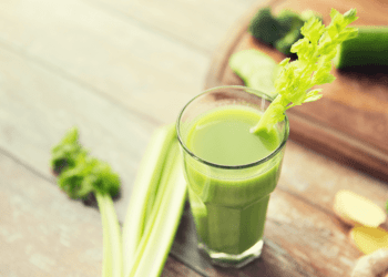 Niseni mëngjesin me selino