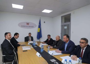 Mbahet takim për votimin e buxhetit në Gjilan, të përfshira PDK-ja dhe LDK-ja