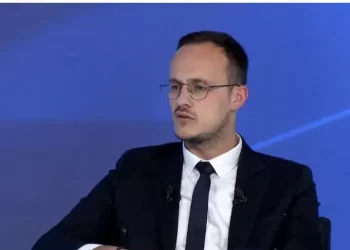 Buxheti i Gjilanit, Hyseni fton në takim Hazirin LDK-së dhe Rashitin e PDK-së