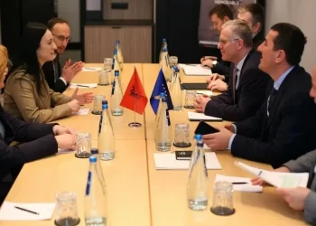 Bislimi në takim me Finon: Rrugëtimi drejt BE-së, proces i rëndësishëm për shtetet tona