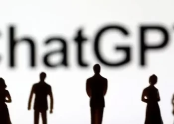 Studiuesit: ChatGPT anon politikisht nga e majta