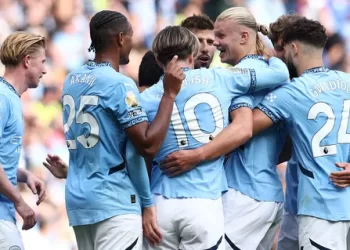 Tetë futbollistë do të largohen nga Manchester City në verë