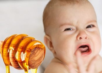 Pse foshnjat nuk duhet të konsumojnë mjaltë?