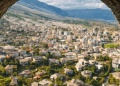 ‘Thesar i fshehur në Ballkan’, media amerikane rendit Gjirokastrën si një ndër destinacionet që duhen vizituar në 2025