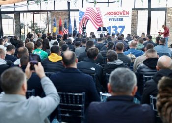 Haradinaj prezanton reformën për gastronominë: Përmirëson kushtet e punës