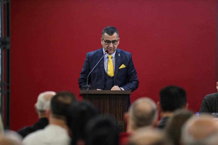 R E C E N S I O N “Kah po shkon njerëzimi? Kush jemi dhe pse jemi?” nga Ali Maxhuni