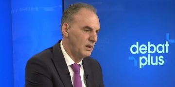 Limaj flet për mundësinë e koalicionit me LVV-në: Me AAK-në jemi parti të ndara