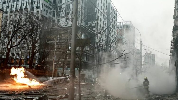 Rusia g*odet me b*reshëri dronësh e raketash Ukrainën