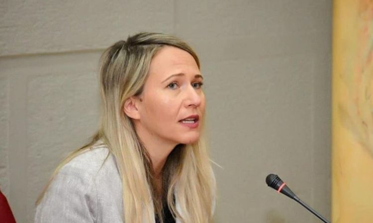 Anuela Ristani do drejtojë Bashkinë e Tiranës pas arrestimit të Veliajt