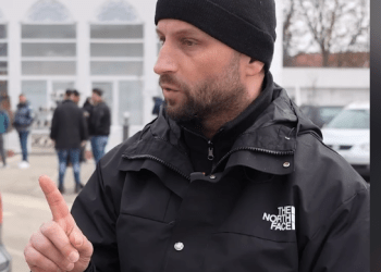 “U shkrepen 14 plumba në trupin e tij” – Rrëfimi i vëllait të viktimës në Skenderaj: Motivi nuk ishte prona, la 5 vajza dhe gruan shtatzënë