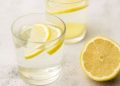 A ka ndonjë përfitim shëndetësor uji i nxehtë me limon