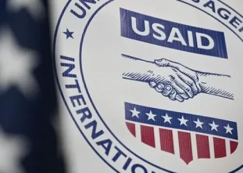 Administrata Trump pezullon nga puna punonjësit e USAID-it në mbarë botë