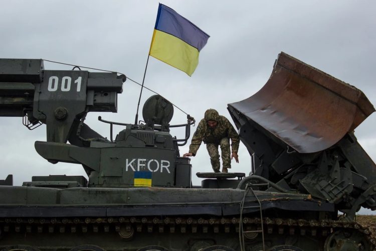 “Huffingtonpost”: Italia propozon modelin e KFOR-it për Ukrainën